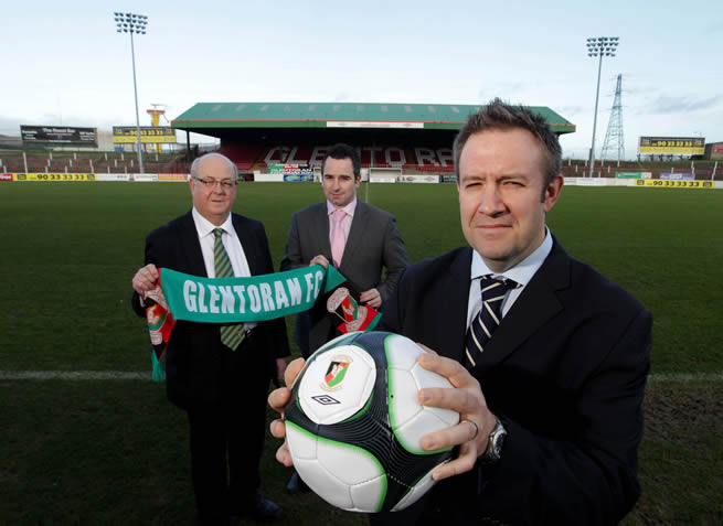 Aubry Ralph, Vice Chairman of Glentoran (left) and Russell Lever, Community Relations Officer at Glentoran (centre) welcome guest speaker Matt Parish, Community Director at Charlton Athletic (right) to the Oval